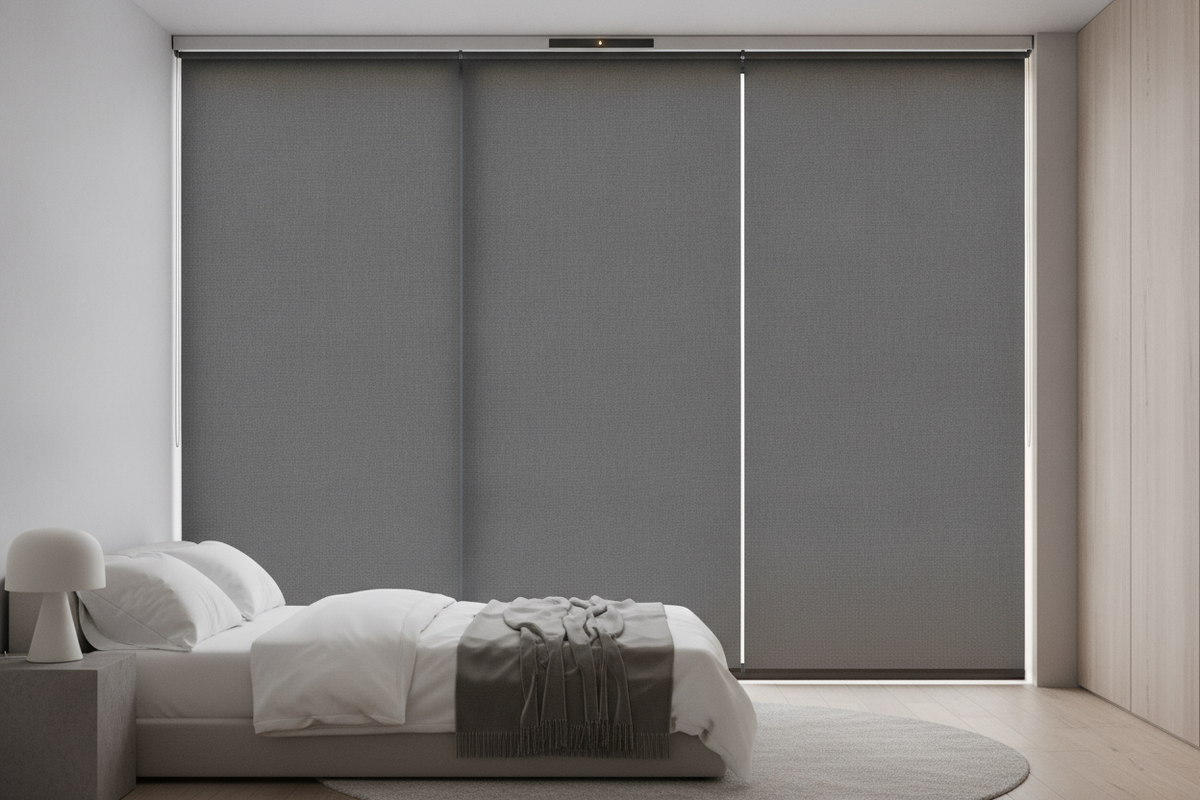 Blackout Window Coverings Guide: Hardware, Opacity, and Smart Control